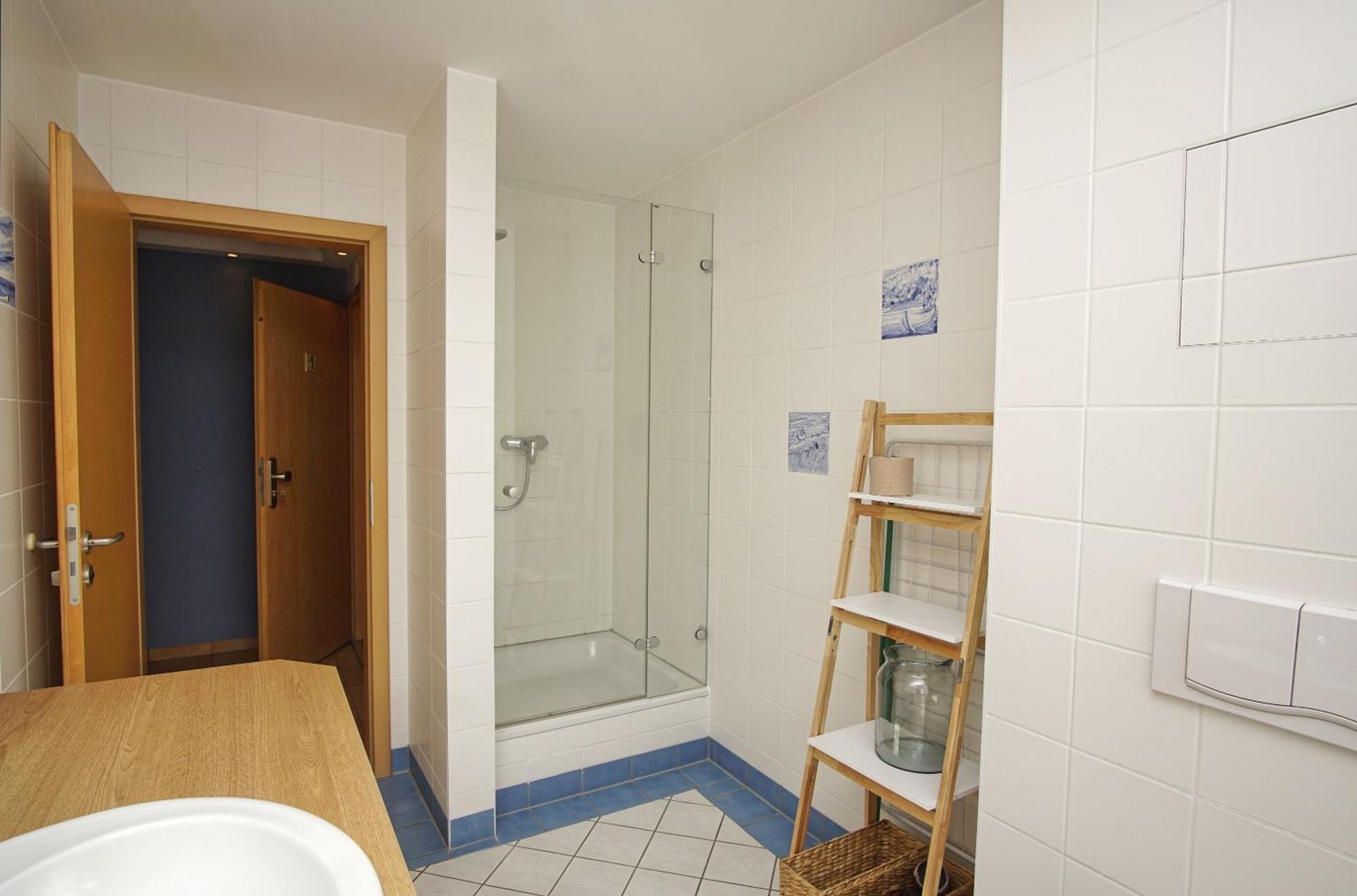 Ferienwohnung Mit Traumhaftem Meerblick - Haus Am Meer Fewo 01 Lohme Exteriör bild