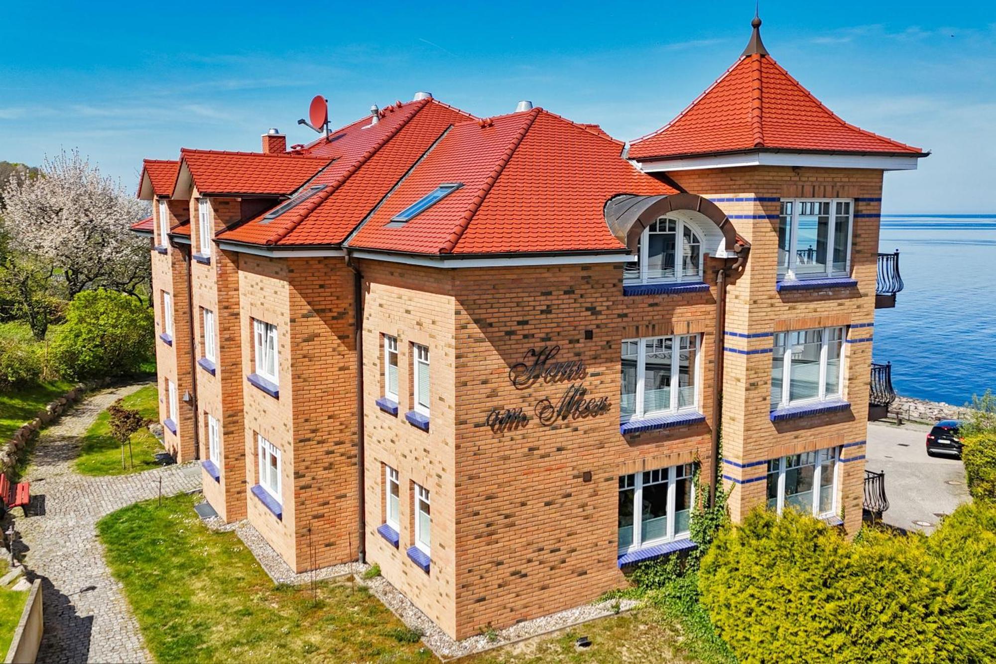 Ferienwohnung Mit Traumhaftem Meerblick - Haus Am Meer Fewo 01 Lohme Exteriör bild